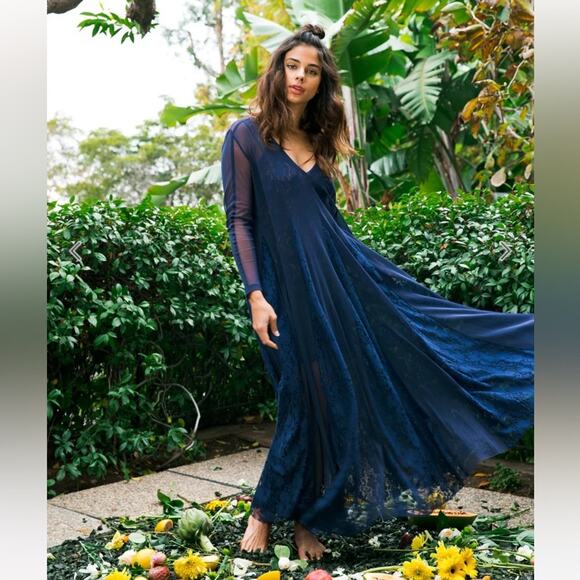 We Are HAH Mama C NEW Oversized Maxi Boho Lace Slip Dress Navy Size Small NWT - Picture 1 of 5
